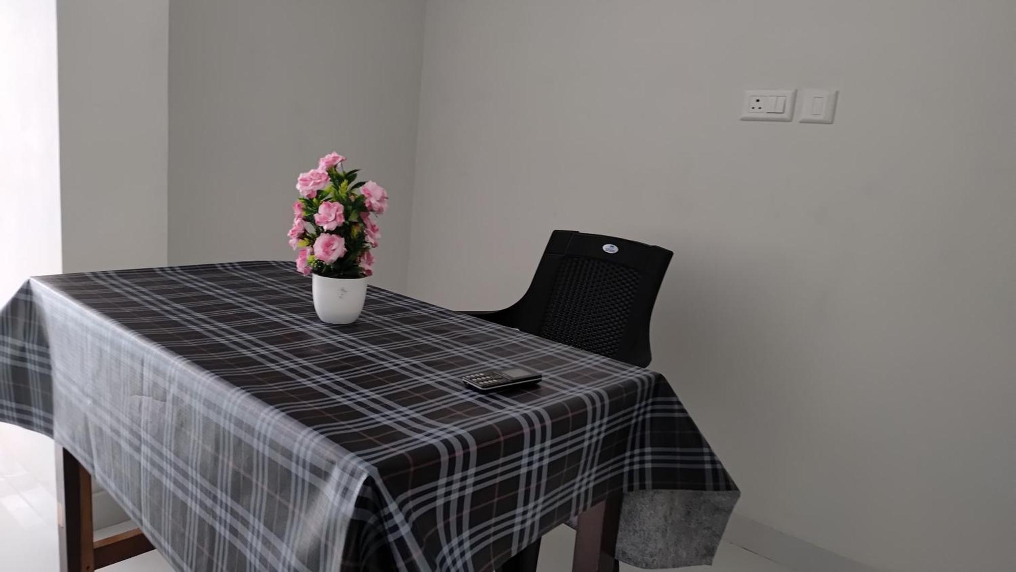 Sivasarass Rooms Thiruvananthapuram Ngoại thất bức ảnh